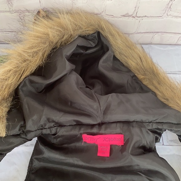 Betsey Johnson faux fur toddler vest size 3T - Picture 7 of 7